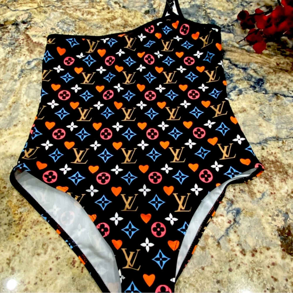Louis Vuitton Monogrammed Luxury Swimsuit Cruise 2021 Collection  / 38